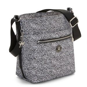 Kipling Isla printed bucket bag